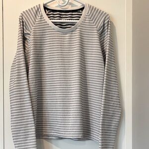 Hyba long sleeve athletic top